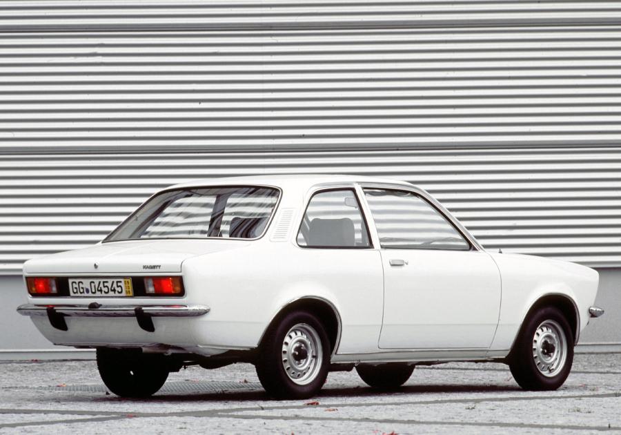  Opel Kadett 2-Door Sedan 1973 года  (фото 6 из 19)